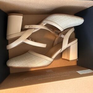 Naturalizer Elegant Cream Women's Heels